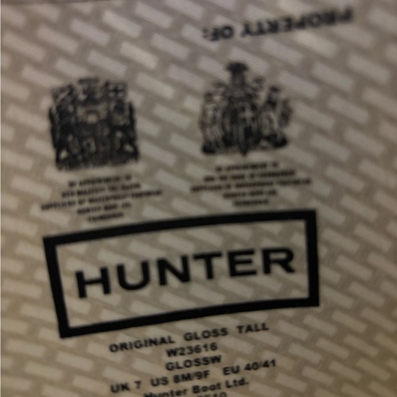 Gently Used Tall Hunter Black Shinny Rain Boots Women’s Size 8/9 - Picture 3 of 9